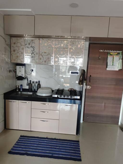 Full Furnished 1 Bhk In South Mumbai Apartment Екстериор снимка